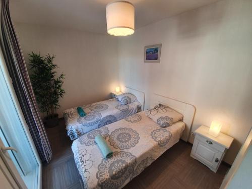 Greoux-les-Bains Apartment | L'Arbousier - Piscine & climatisation