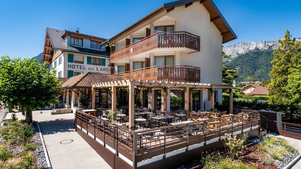 Doussard Hotel | L'Arcalod Hôtel Restaurant & Spa