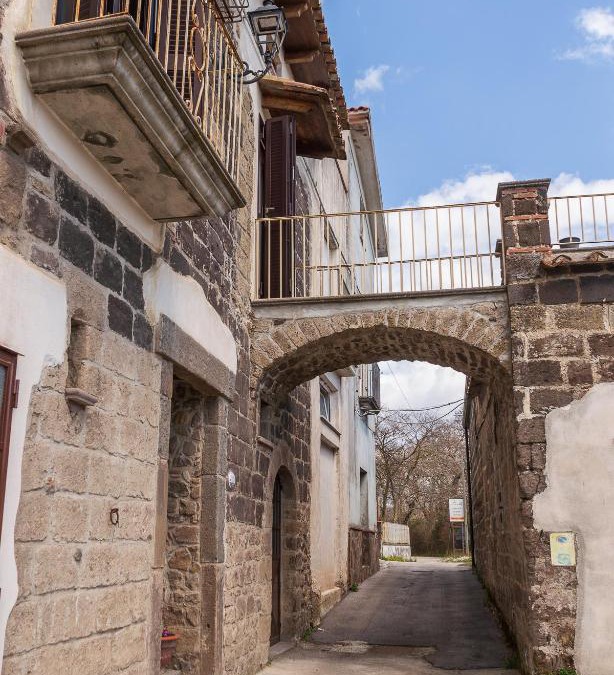 Roccamonfina House | L'archetto