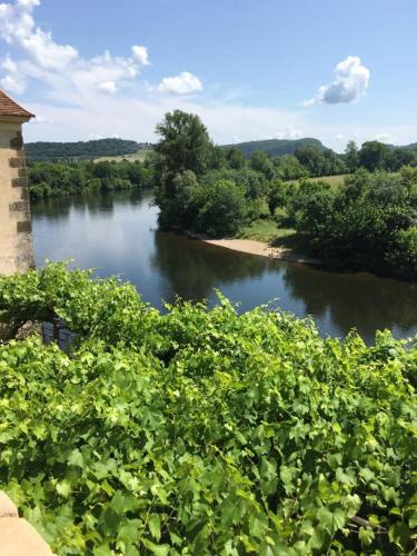 Beynac-et-Cazenac Apartment | L'Atelier - A Quaint Retreat
