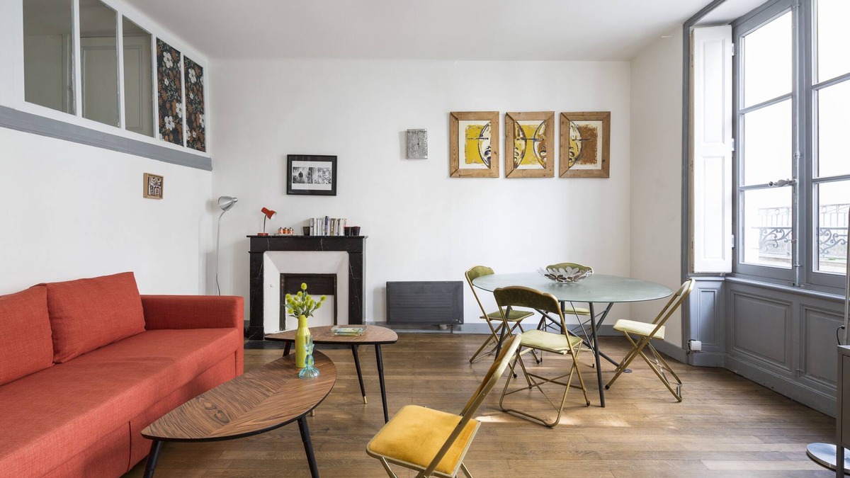 Decre-Cathedrale Apartment | L'Atelier nantais - One Bedroom Apartment, Sleeps 4