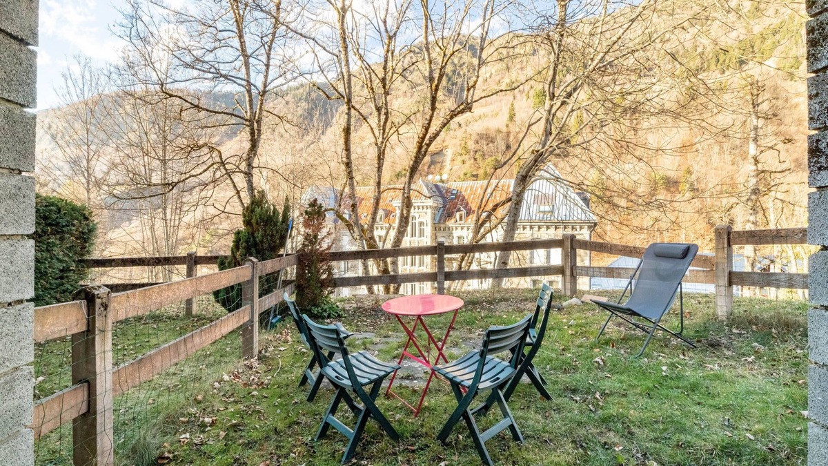 Bareges Apartment | L'AtiPic - One Bedroom Apartment, Sleeps 4