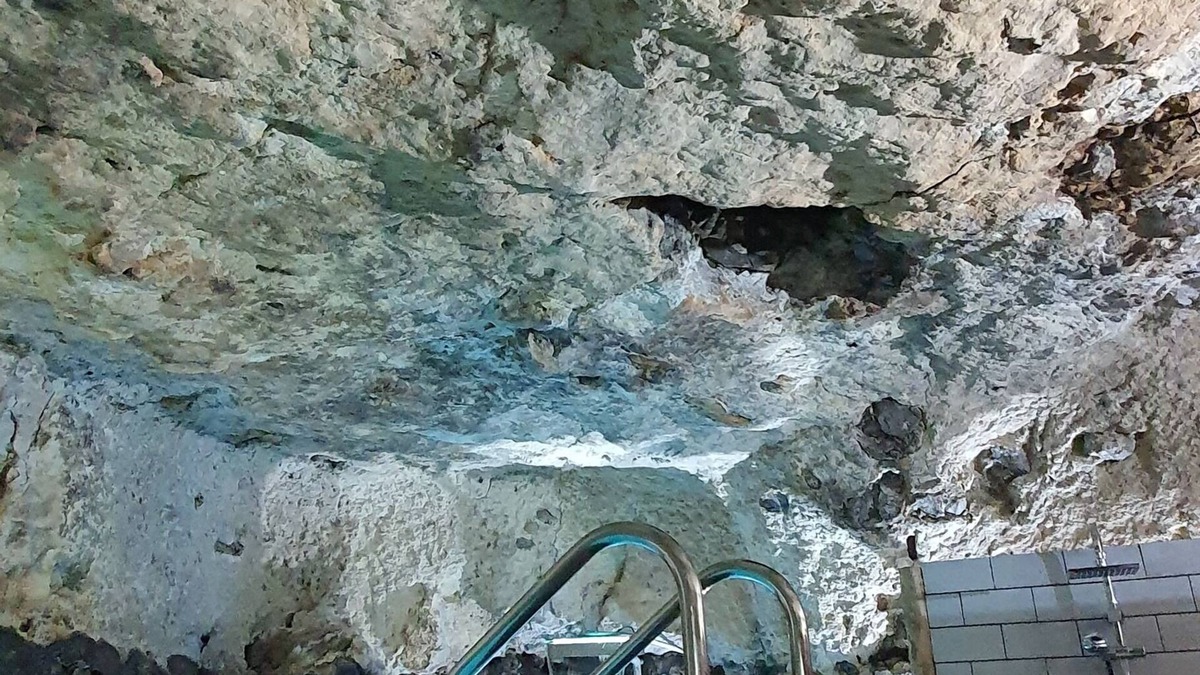 Chateaudun House | l Atypique Avec sa Piscine Chauffée Interieure Troglodyte