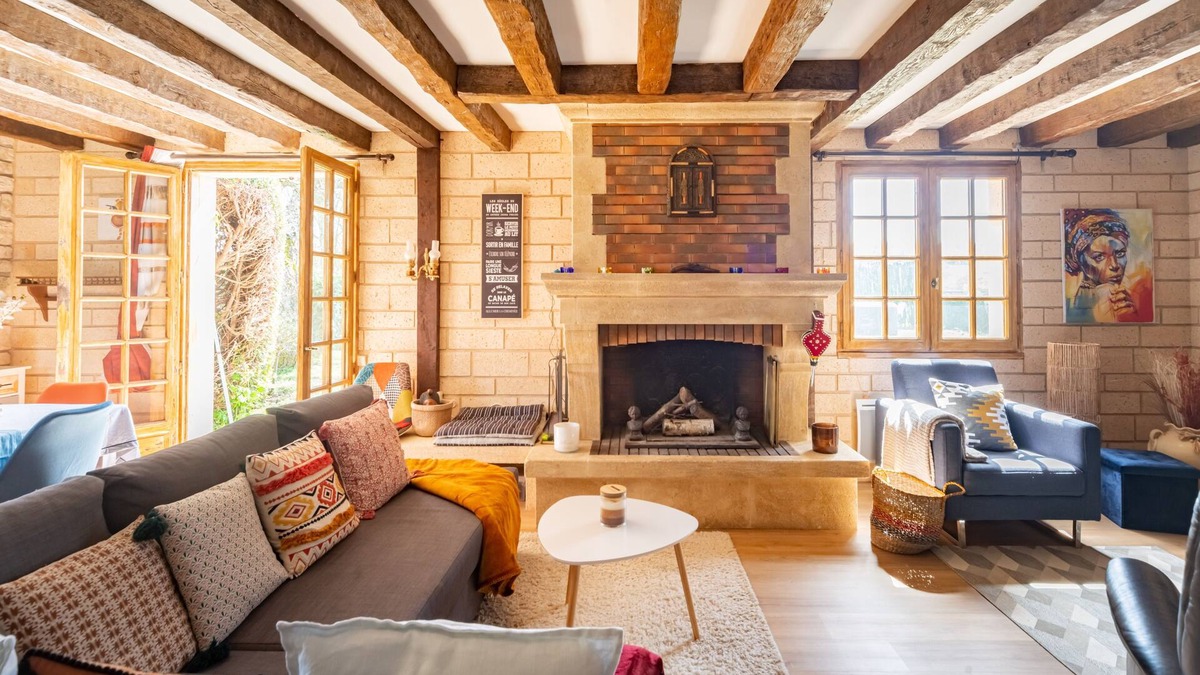 Torce-Viviers- en-Charnie House | L'Aubepine - Gite avec piscine et jacuzzi