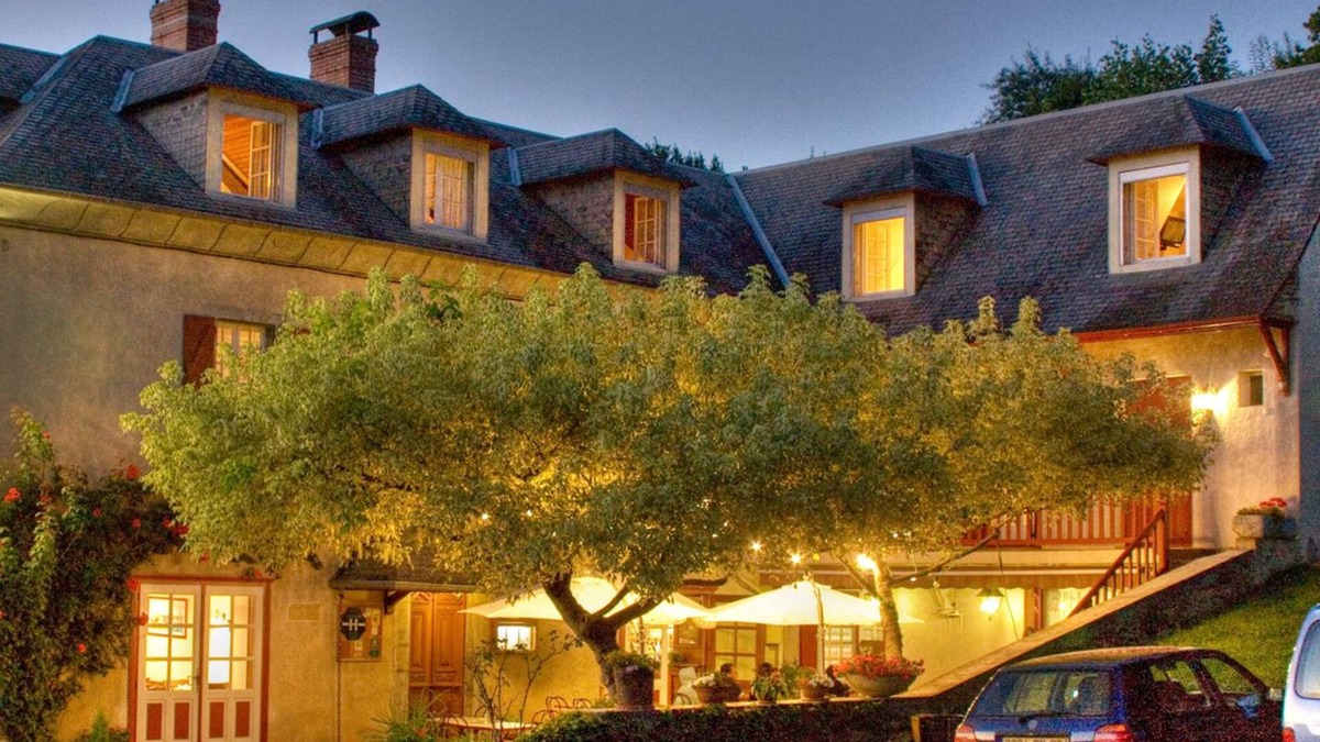 Ozon Hotel | L'Auberge Basque