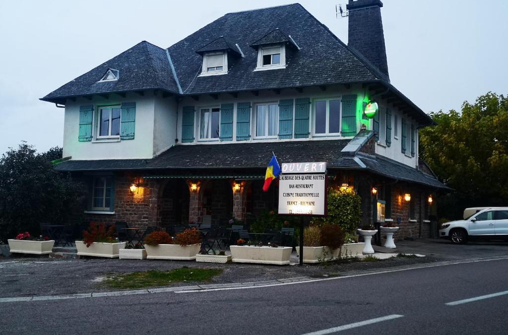 Albussac Bed & Breakfast | L'auberge des quatre routes