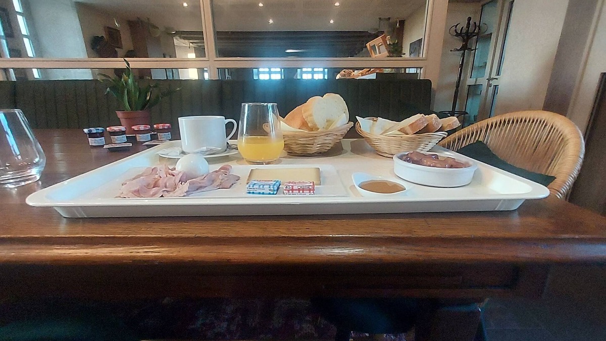 Bonnoeuvre Hotel | L'auberge le prieuré des gourmands
