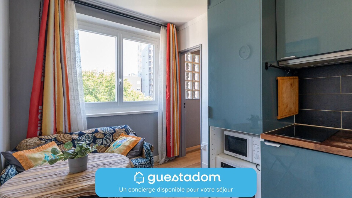 Haut du Mont-Mesly Apartment | L'Aurore - Wifi - Proche Paris