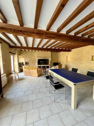 Saint-Come-de-Fresne Apartment | L'Azalée, avec accès piscine et jacuzzi