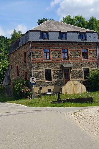 Herbeumont House | L'Eaubergerine