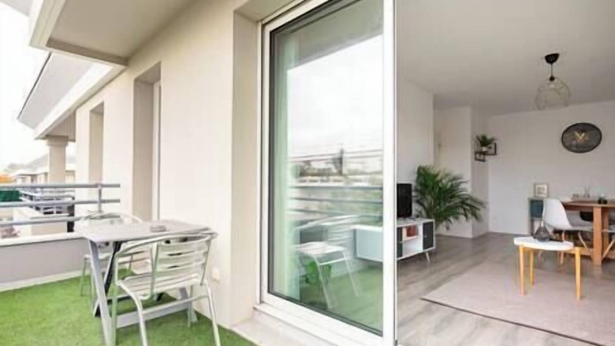 Cenon Apartment | L'Éclat - Elegance and comfort