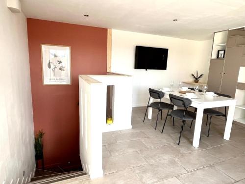 Espira de l'Agly House | L'eden de l'agly Chaleureuse maison avec terrasse et garage