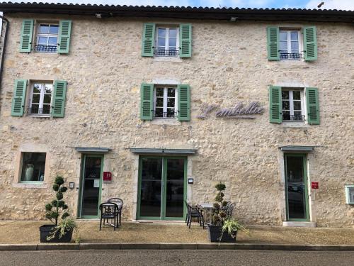 Val-Revermont Hotel | L'embellie