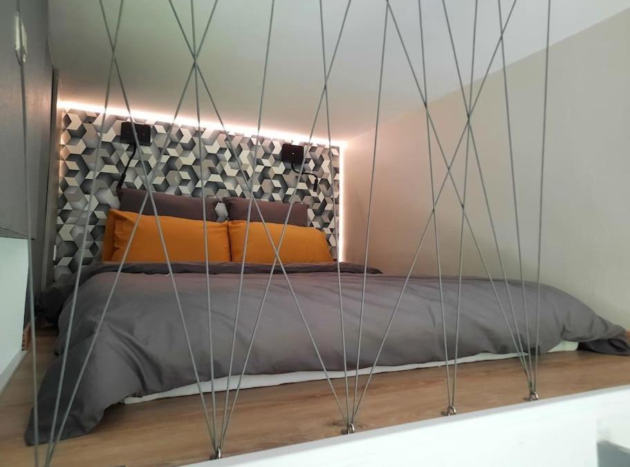 Clairvaux-les-Lacs Apartment | L'Empesson Studio pleine nature