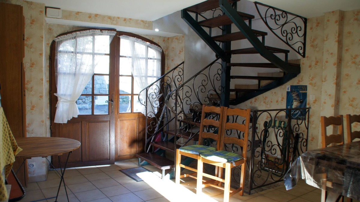 Mostuejouls House | L'endurme self-catering cottage