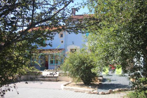 Saint Viaud Apartment | L EntreDeux