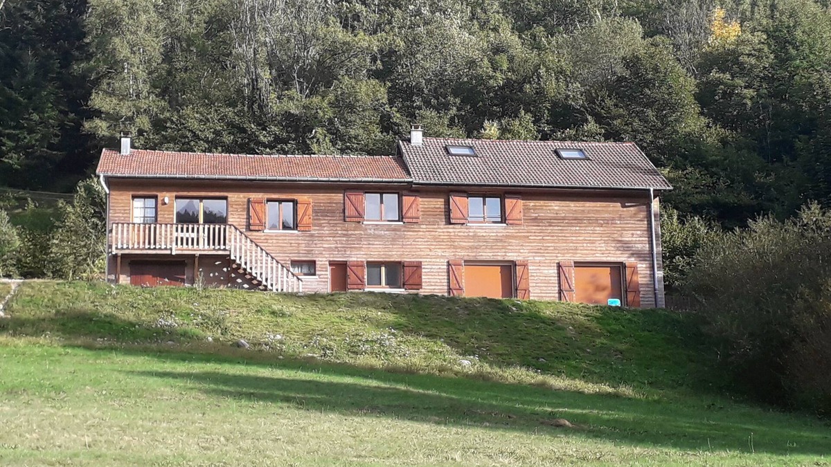 Bussang Ski Chalet | L'Envers de la Hutte, group gite in the heart of the Vosges.