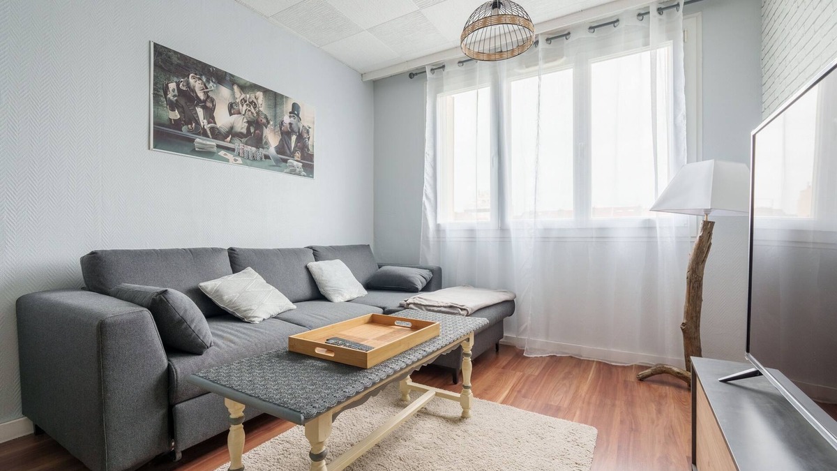 Poincare - Foch - Anatole France - Croix de Bourgogne Apartment | L'Escapade Foch - One Bedroom Apartment, Sleeps 2