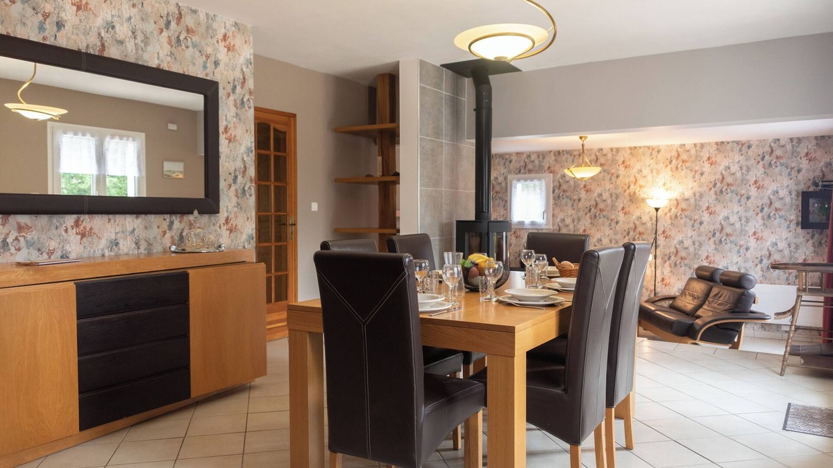 Milly-la-Foret House | L'Escapade, house with garden, billiards, table soccer, fitness area