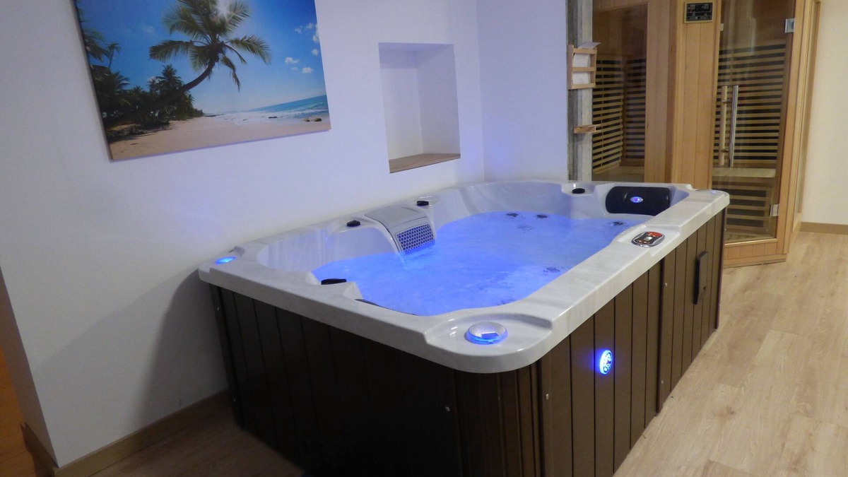 Carvin House | L'escape Secrète SPA/Sauna Privatif en Couple ou en Famille