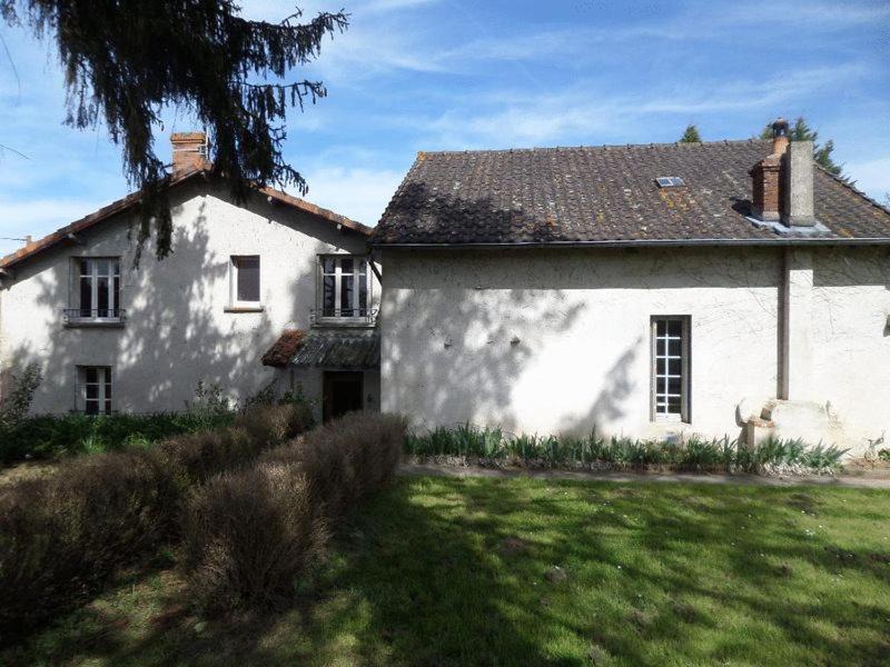 Thiat Bed & Breakfast | L'esquilon Chambre d'hôte