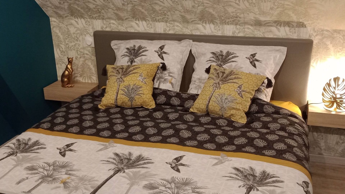 Sainte-Savine Apartment | L'Evasion Balnéo 3*