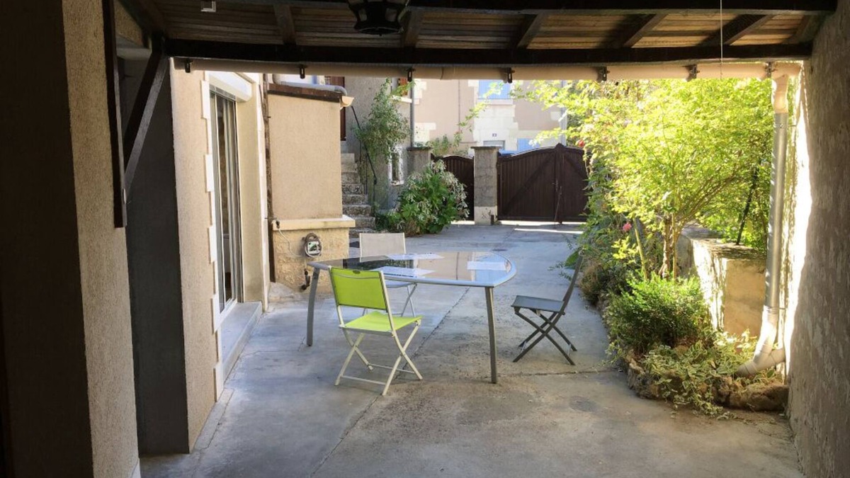 La Roche-Posay House | L'évidence * Atypical house of 60m² with private interior courtyard