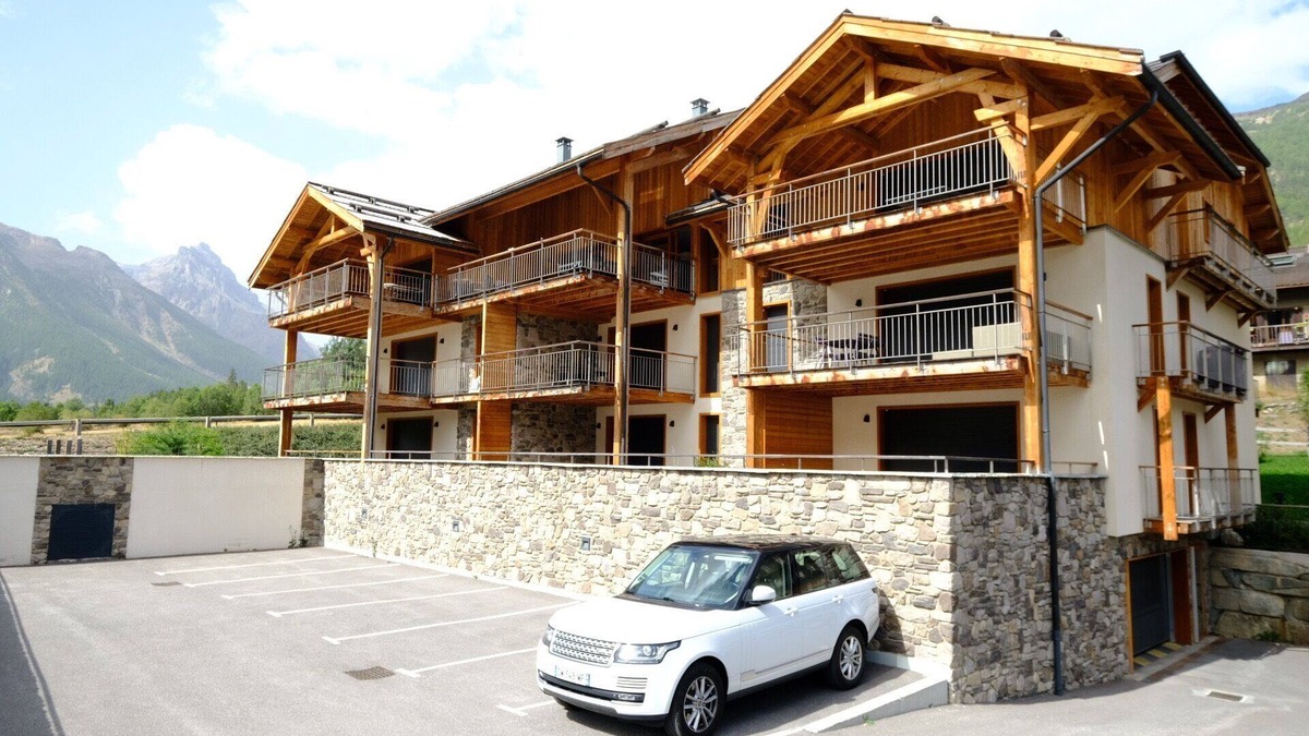 Monetier-les-Bains Apartment | L'Eyssaben, luxury apartment Serre Chevalier