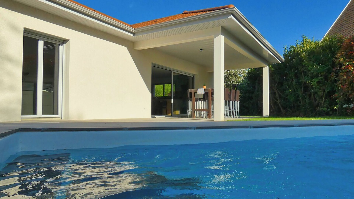 Charavines House | L'HACIENDA, swimming pool/jacuzzi/beach