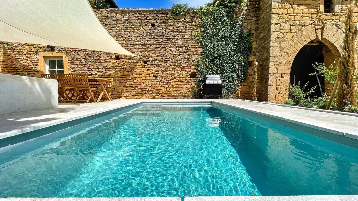 Cogny House | L’Heure Dorée – At the Heart of Beaujolais