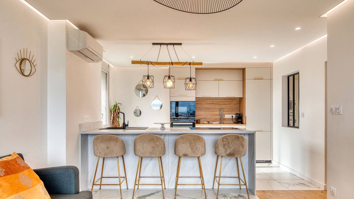 Saint-Genis-Laval Apartment | L'Horizon - Climatisé - T2 proche Hôpital Lyon Sud et métro