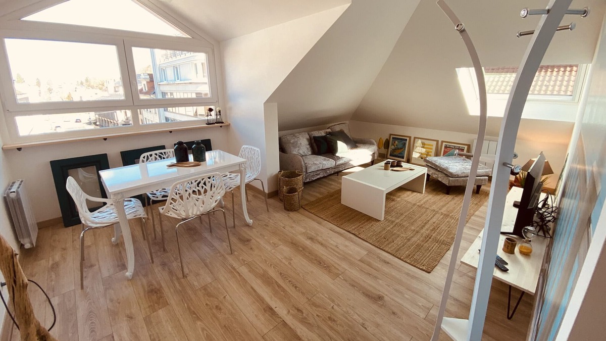 Saint-Avold Apartment | L'INDUSTRIE DE MARIE COMME UN POISSON DANS L'EAU