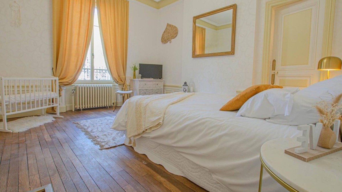 Breviandes House | L'instant Champenois & its Annex
