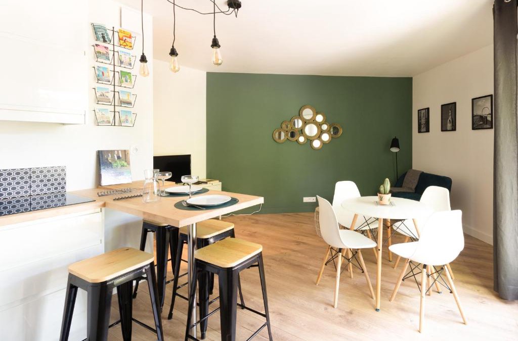 Dobree-Bon Port Apartment | L'Instant Nantais by Cocoonr