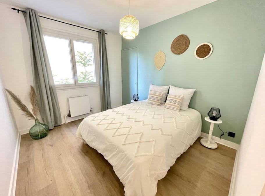 Roanne Apartment | L'Instant Présent - Calme & Élégant proche gare