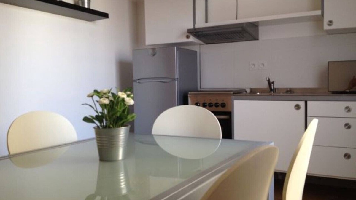 Beaucaire Apartment | L'Isle Cottage