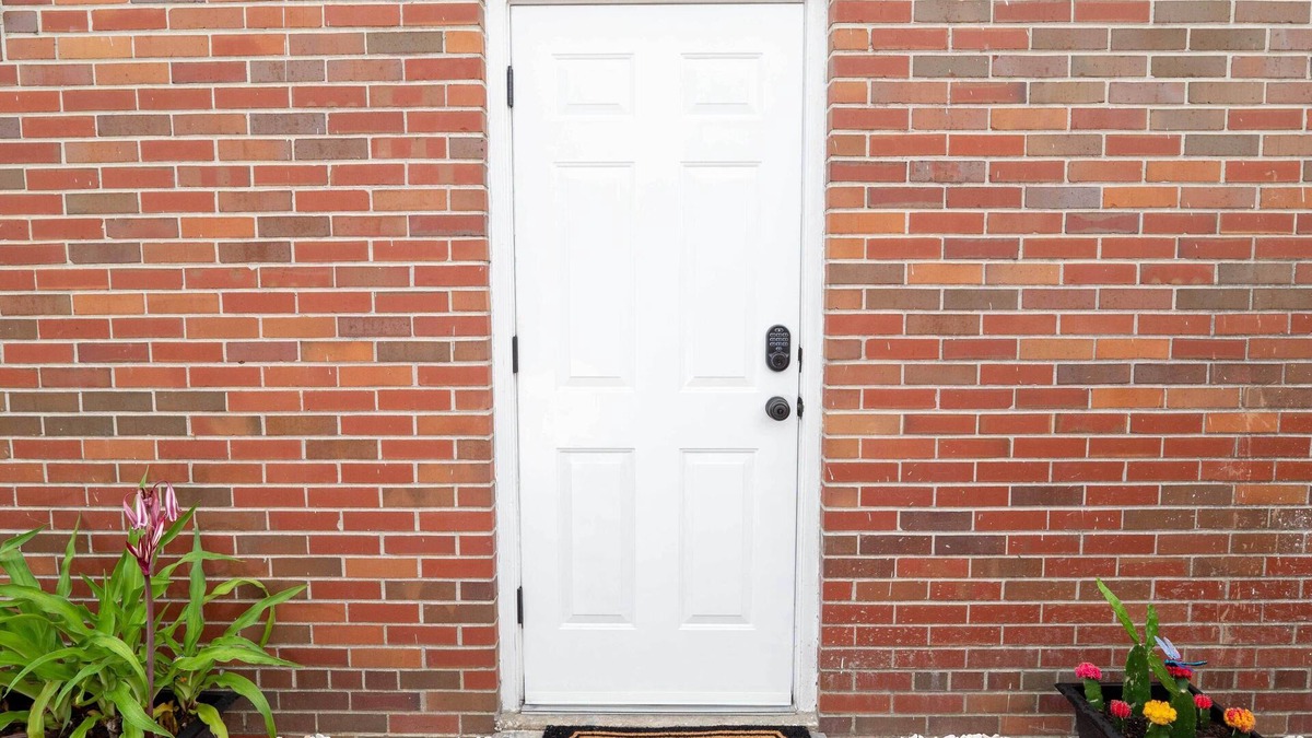 Arlington Apartment | L&J Brand New Jax Studio!