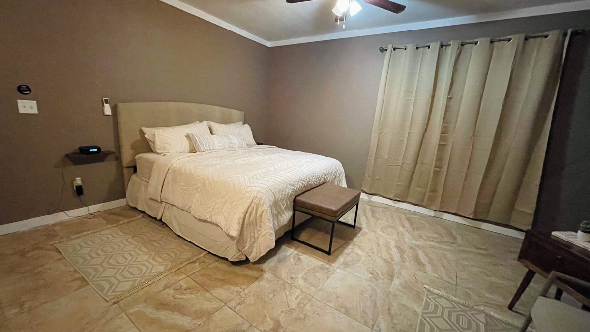 Jimmy Hill Apartment | L&L Cozy Stuido Inn Studio unit Exuma