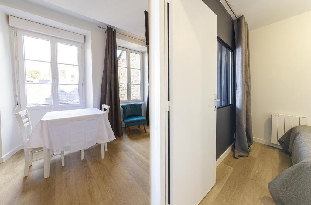Laval Apartment | L'Olivier - Appartement cosy au cœur de Laval