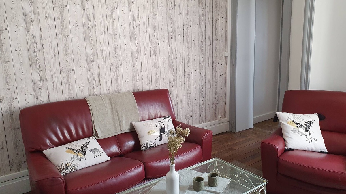 Rives de Meurthe Apartment | L'OLIVIER IN QUIET NEAR PEPINIERE AND OLD TOWN PLACE STAN NEAR SHOPS