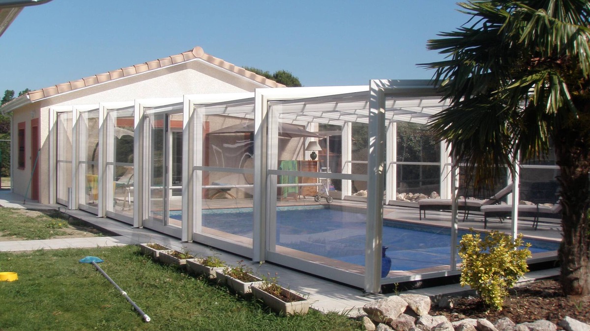 Muret House | L'Olivier Tropical indoor pool, spa, sauna