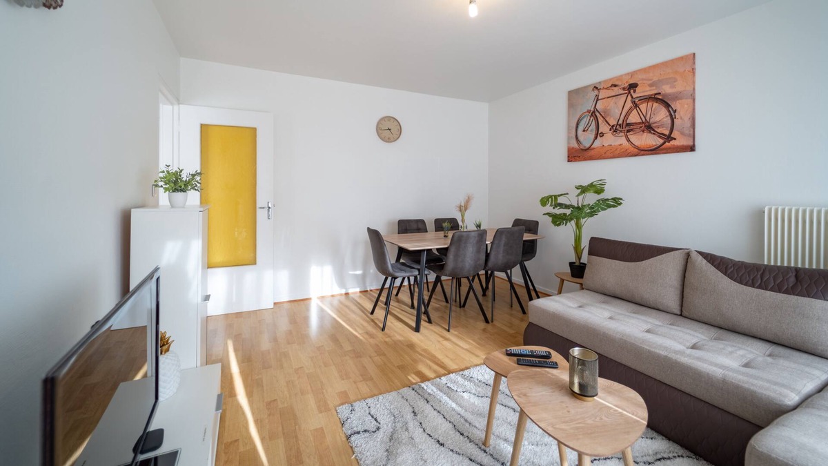 Ep 21 - Saint-Paul Apartment | L'Orchidée - MONBELIARD / Appartement entier