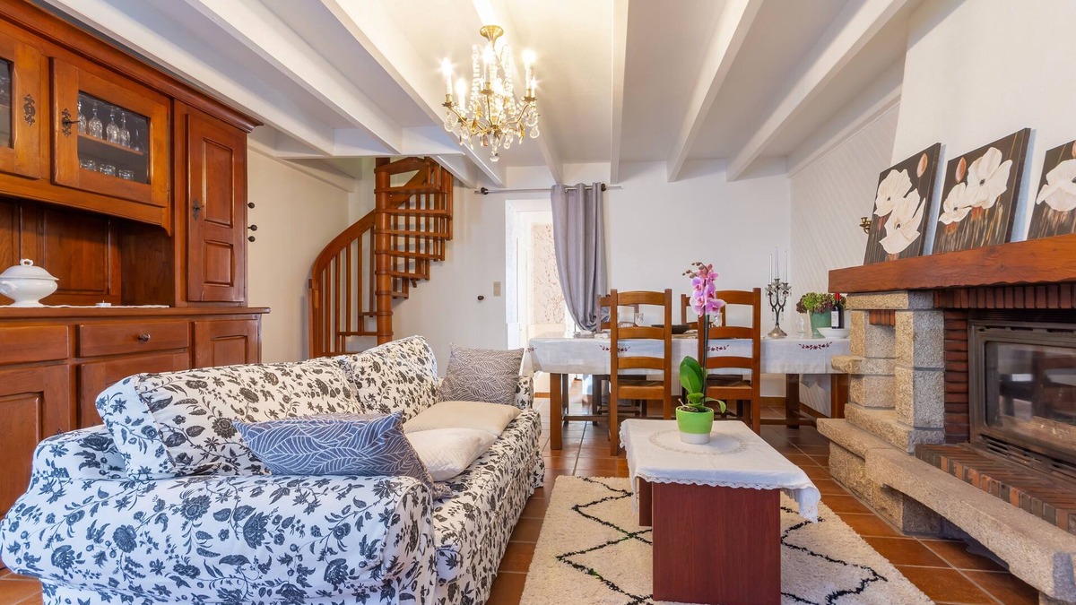 Limerzel House | L'Orchidée - Two Bedroom House, Sleeps 6