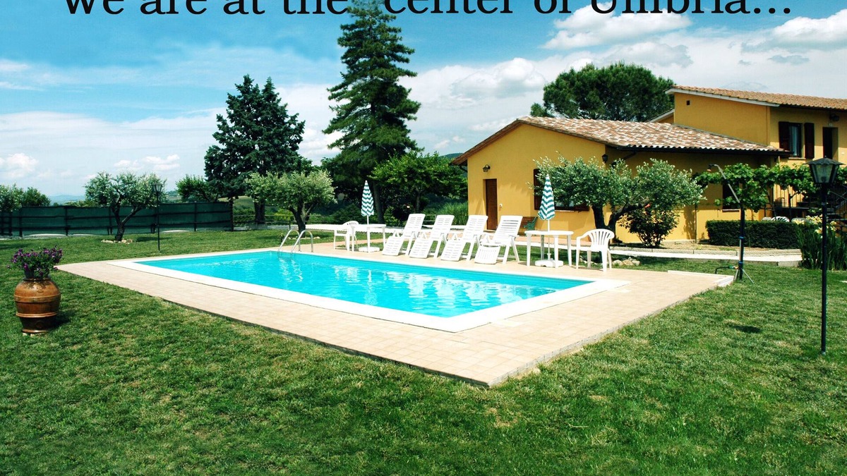 Deruta House | L'ULIVO: apartment within farmhouse just 15 minutes far from Assisi.