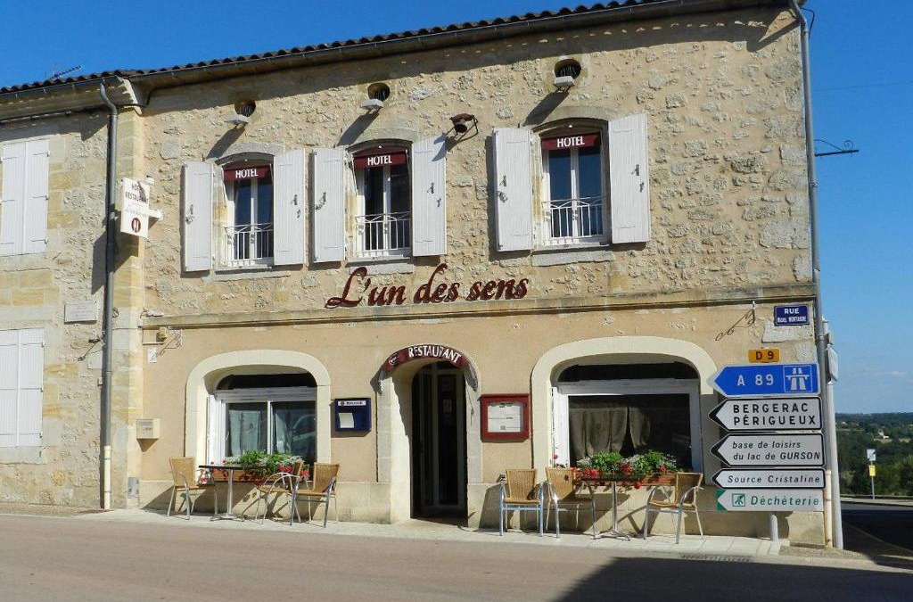 Villefranche-de-Lonchat Hotel | L'un des sens