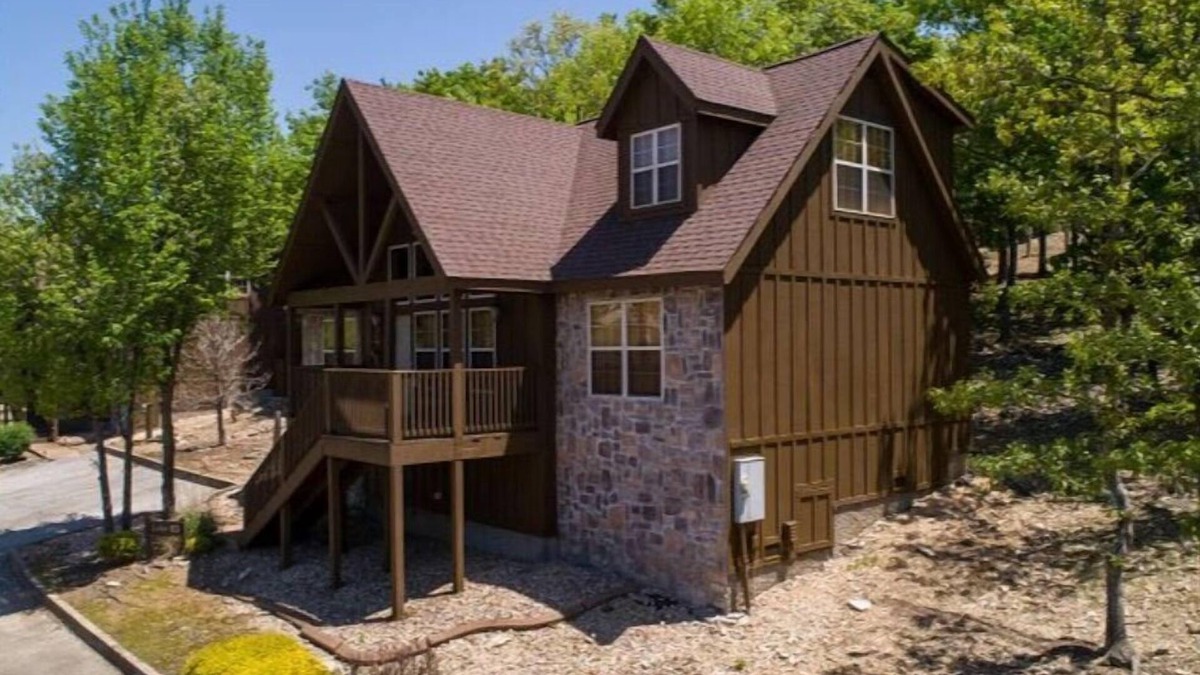 Reeds Spring House | L083, Feel majestic in this stunning 4-bedroom Lodge