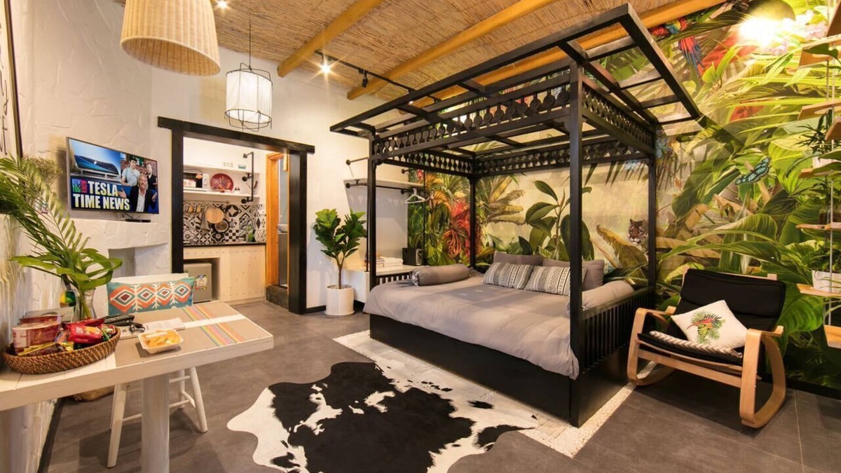 Hang Trong Apartment | La Africa Homestay Hang Bong