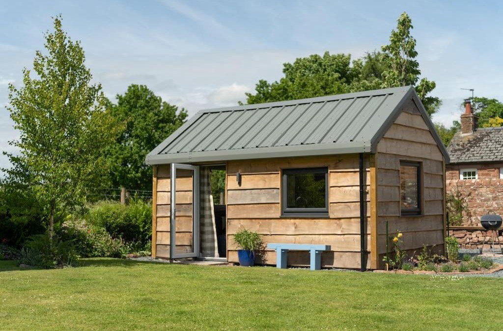 Cumwhitton Apartment | La'al Cabin, tiny home, unique space Eden Valley Cumbria