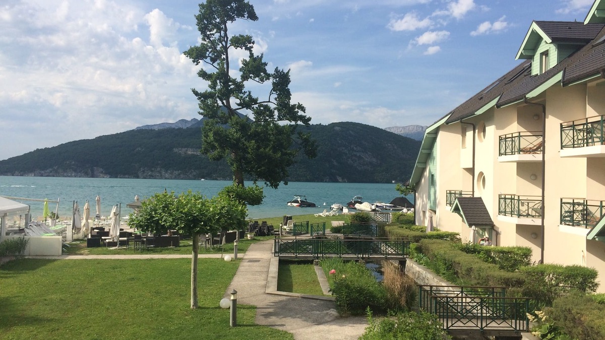 Duingt Apartment | LA BAIE DES VOILES, Exceptional waterfront apartment, Duingt, Lake Annecy