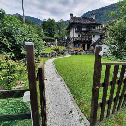 Varzo Ski Chalet | La Baita di Guenda
